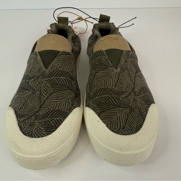 Roxy Olive Green Slip on Canvas Sneakers - Picture 2 of 9